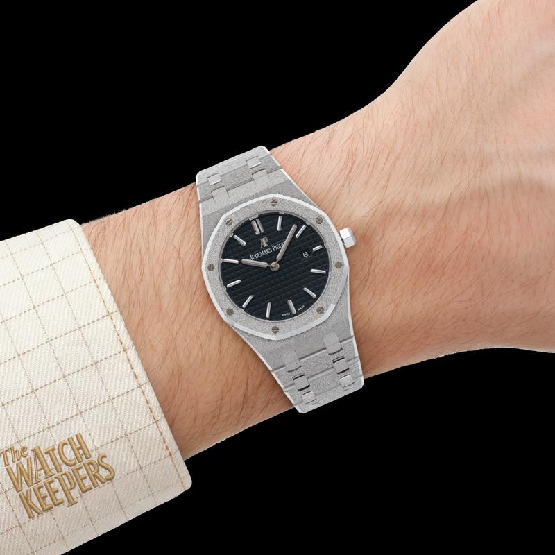 Image de la montre AP Royal Oak Frosted Gold Quartz 67653BC.GG.1263BC.02 - 10