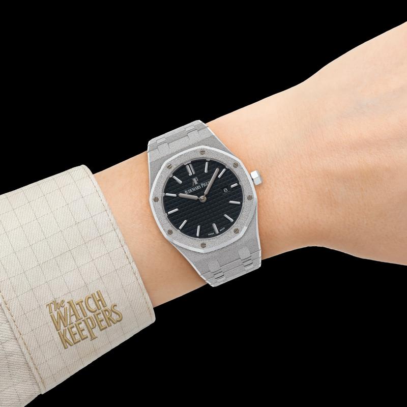 Image de la montre AP Royal Oak Frosted Gold Quartz 67653BC.GG.1263BC.02 - 9